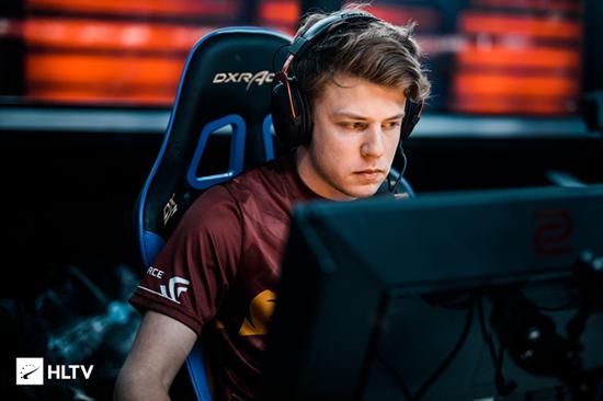 s1mple 和 BC.Game 在 ESL Challenger League Season 50： Europe - Cup 2 中获胜