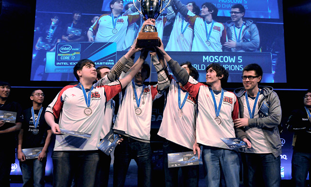 赢下EDG后FPX发文：争鸣煊燃弦上火，阔步撷星当由我