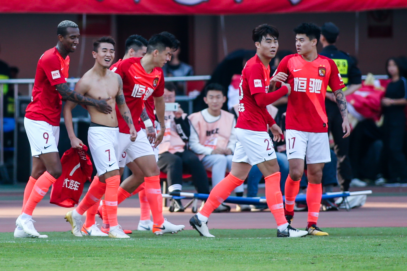 电竞世界杯2025 Riyadh开幕，7000万美元奖金池吸引全球顶级选手