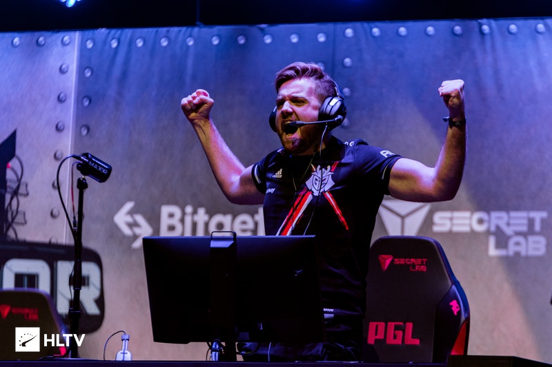 Xiaohu卢锡安圣枪巅峰输出 Light三杀收割战场 WBG3-2TES